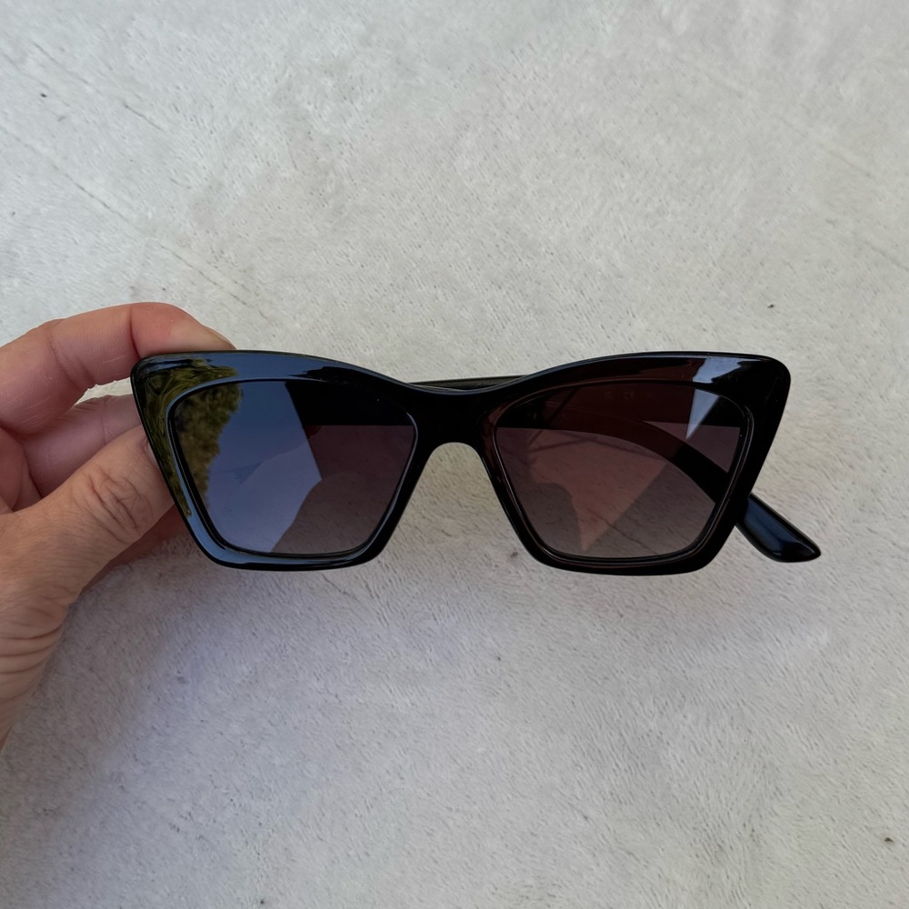 BCBGeneration Black Cat-Eye Sunglasses with beautiful side detailing